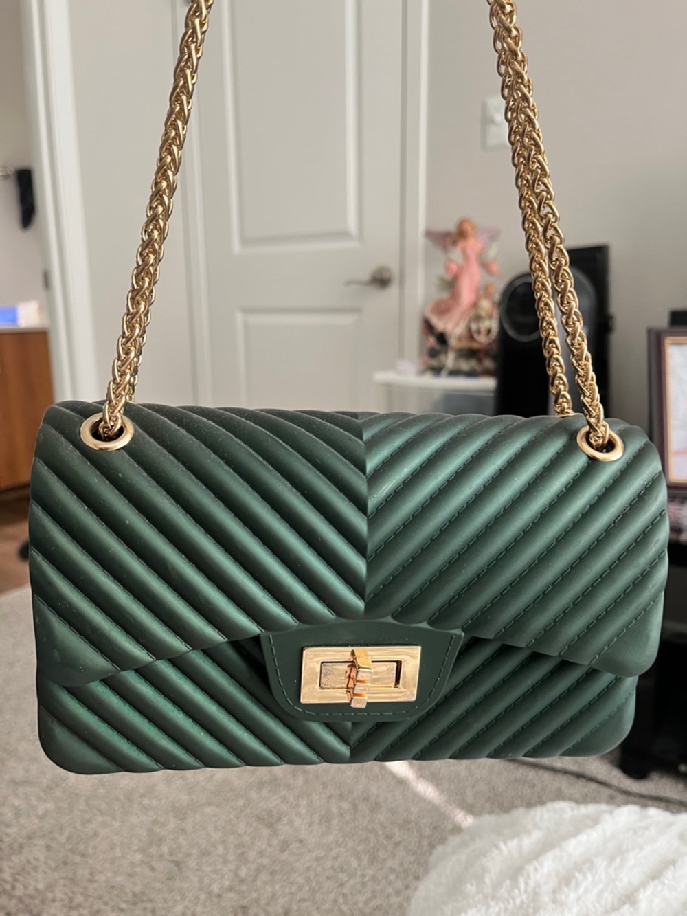 Elegant Forest Green Quilted Chain Shoulder Bag